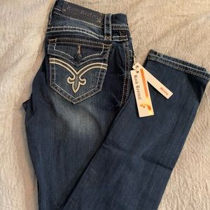 Rock Revival Women’s Skinny Jeans